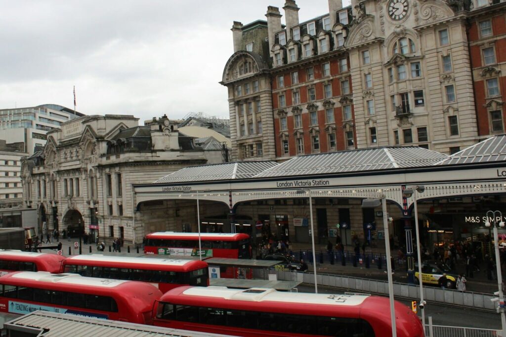 El bus es una buena opción para ir desde el aeropuerto de Stansted hasta el centro de Londres.